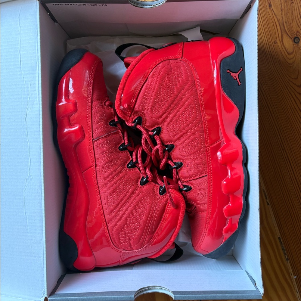 Jordan 9 Chile Red Grade School